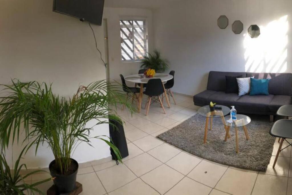 Comfortable And Private House 2 Bedrooms Wifi Parking Free Monterrey Eksteriør billede